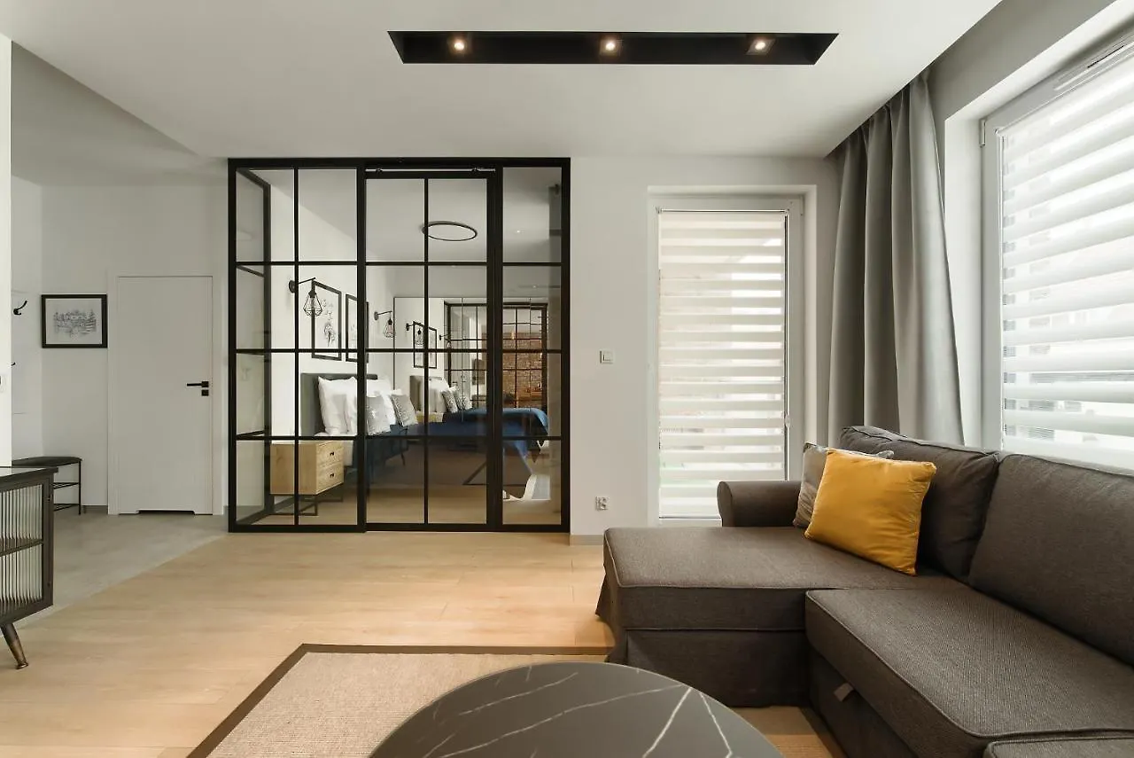 Zentrum Apartament Parking By Impero 포즈난